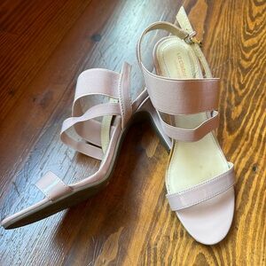 Women’s Liz Claiborne Pale Pink Heels
